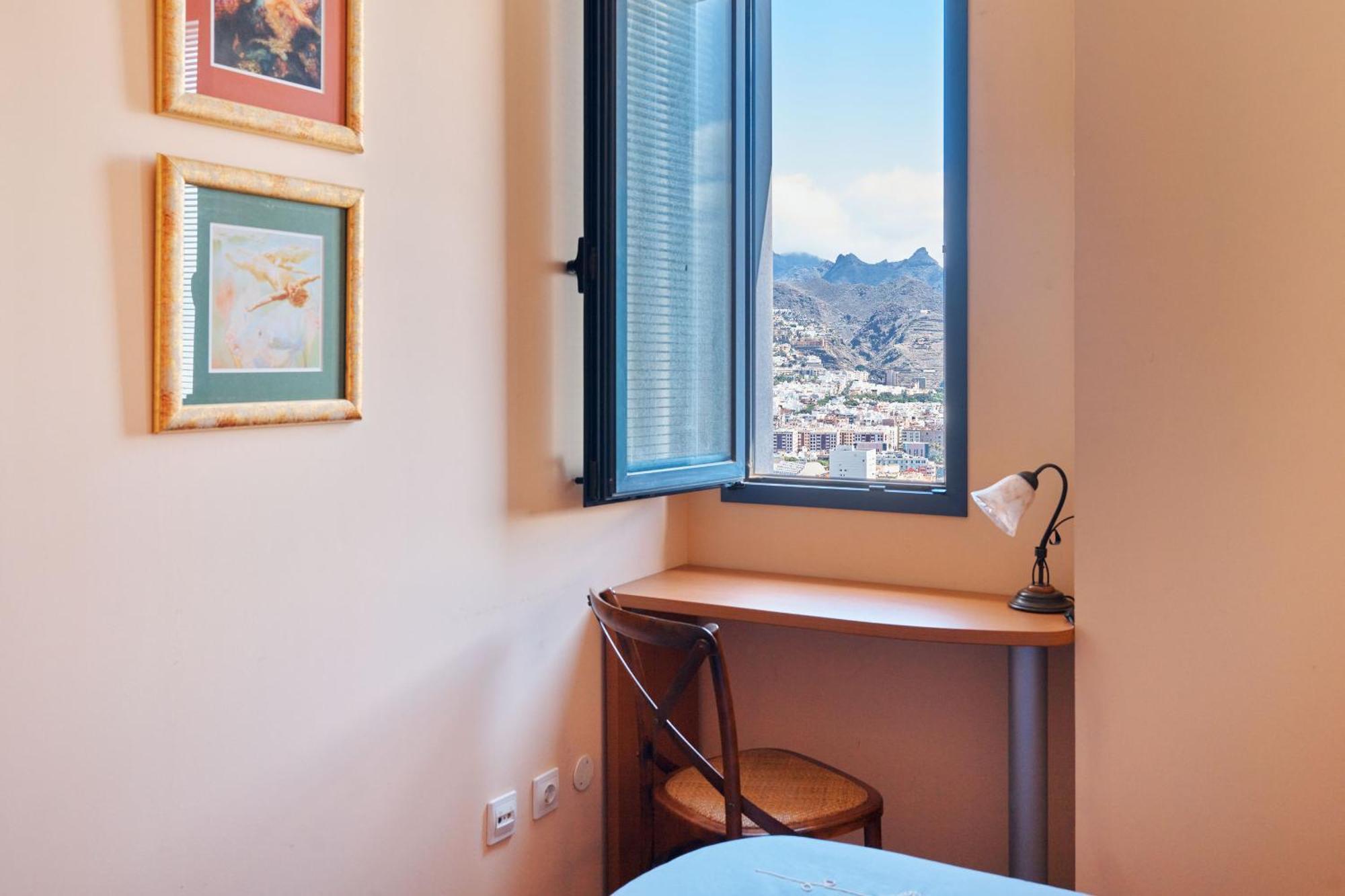Eden Rentals Altavista Suites Apto Torre 1 산타크루스데 테네리페 외부 사진